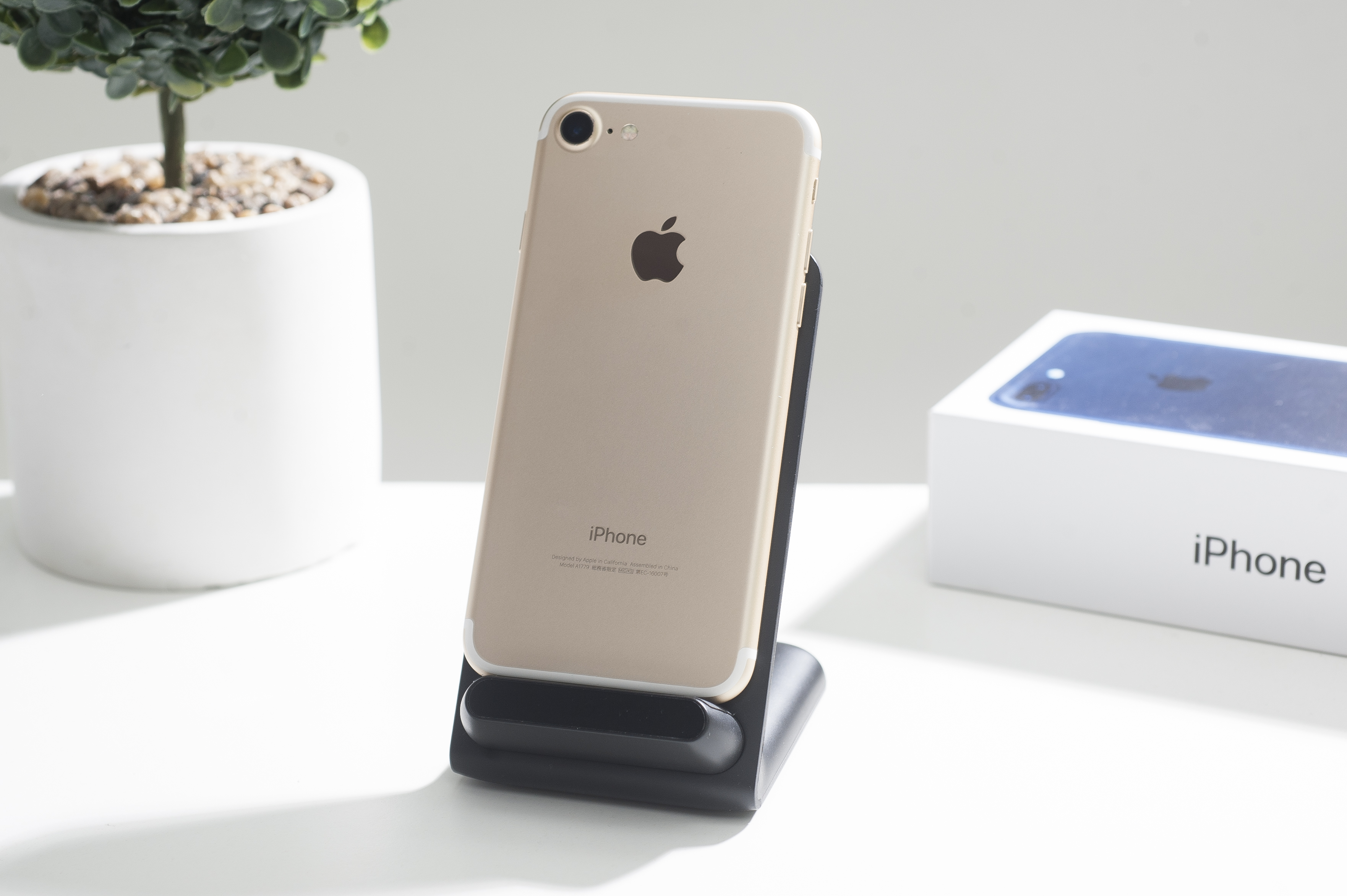 iPhone 7 128GB Gold (MN942) б/у